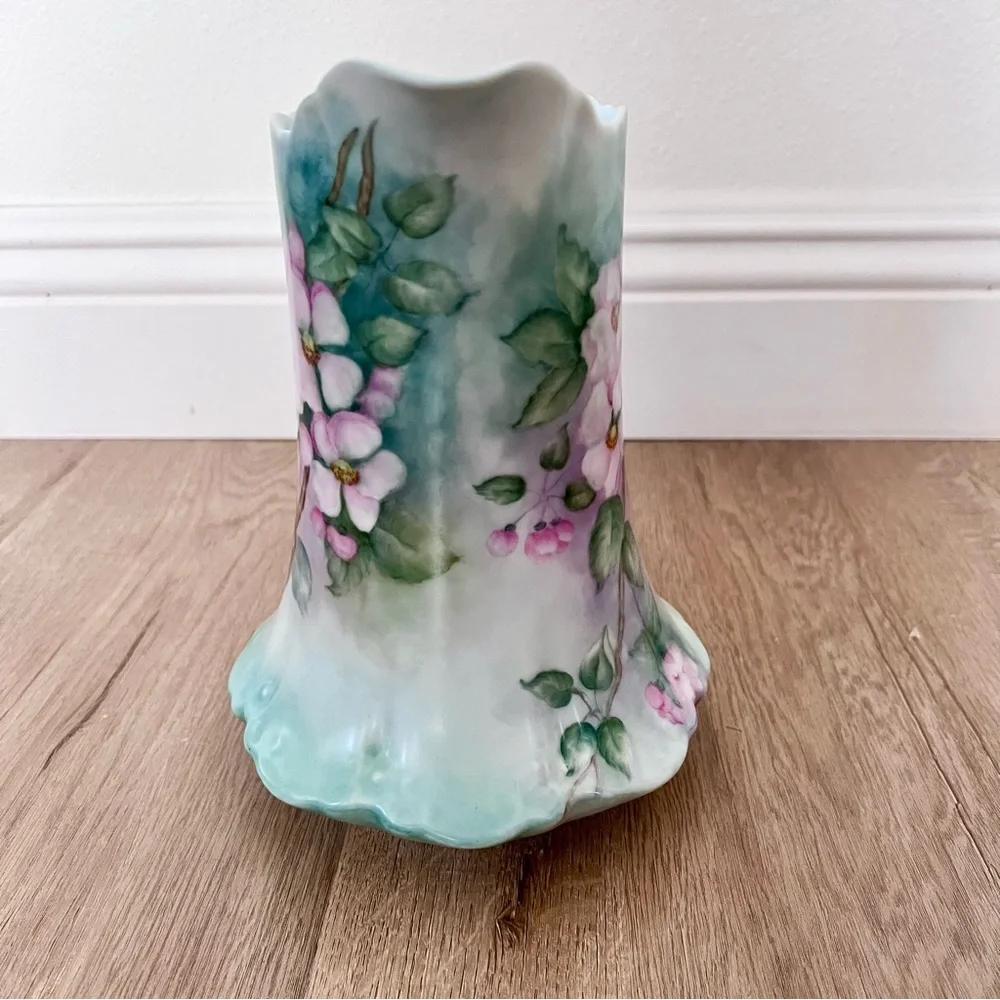 8.5” Hand Painted Flower Pitcher Tankard Artist Dorothy Gunningham Signed 1973‎